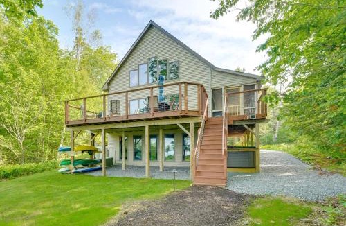 Saint Albans House | Hot Tub & Boat Dock: Waterfront Maine Retreat!