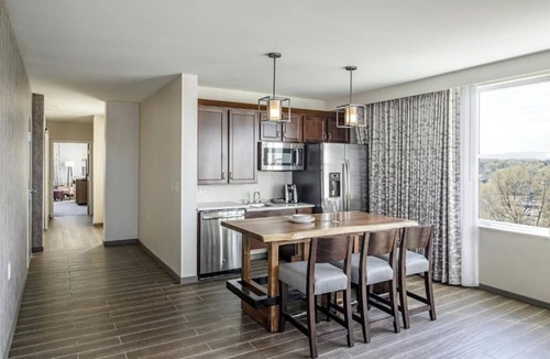 Harrisonburg Hotel | Hotel Madison & Shenandoah Conference Ctr