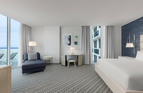 Central Beach Resort | Hotel Maren Fort Lauderdale Beach, Curio Collection by Hilton