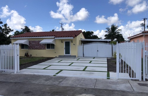 Flagami House | House , 15 minutes from Miami Beach ,7 minutes from Miami international airport