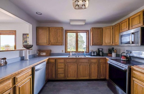 Peaks Island House | House at Table Rock S