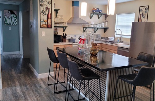 Seat Pleasant House | House with 2 bedrooms with private bathroom each room ready for you