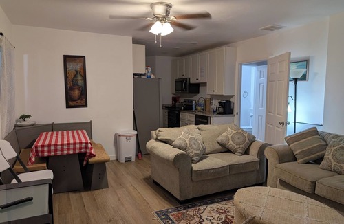 Tallahassee Apartment | [I0B/5B] a duplex, sleep 16+, 4 mins FSU (126)