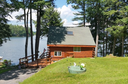 Vassalboro House | Immaculate View On Webber Pond With Boat Rental Option