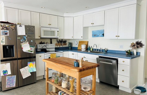 Islesboro Cottage | Island Beachside Cottage with Sunset Views