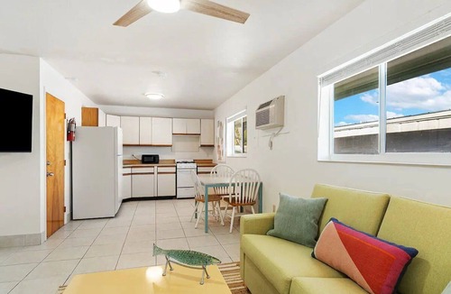 Little Torch Key Hotel | Island Getaway w/Pool, Beach Access, Kitchen & Dock Fishing