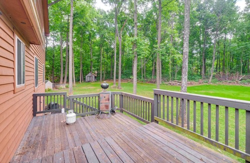 Linden House | Jacuzzi Gym Deck + Near VA Wineries