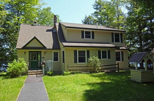 Naples House | *July Special* Waterfront escape on Trickey Pond w/beautiful sandy beach!