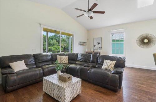 Old Jupiter Beach Road Villa | Jupiter's Beacon Villa