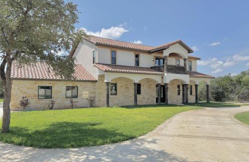 Sabinal House | La Posada