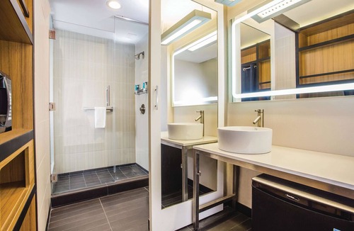 Winchester Hotel | La Quinta Inn & Suites by Wyndham Winchester