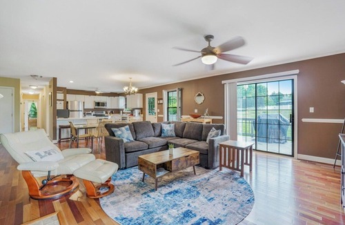 Mineral House | Lake Anna Retreat | Screened Porch + Fire Pit