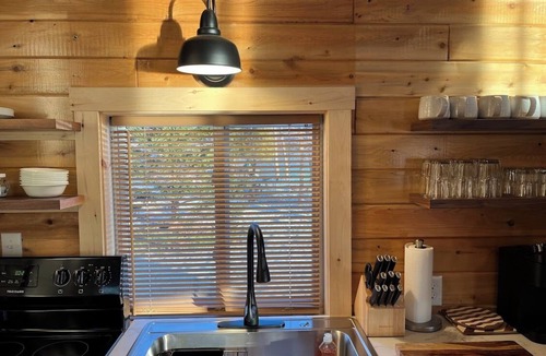 Smyrna Cabin | Lake House