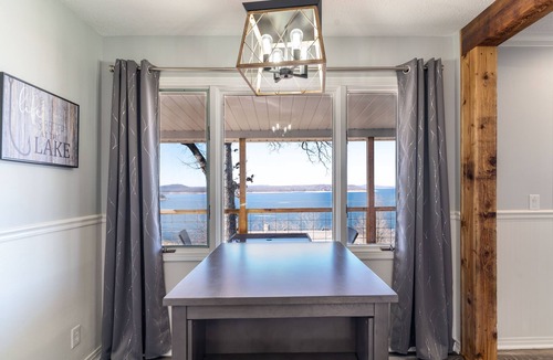 Lakeview House | Lake Therapy- Best views of Bull Shoals Lake/White River area!