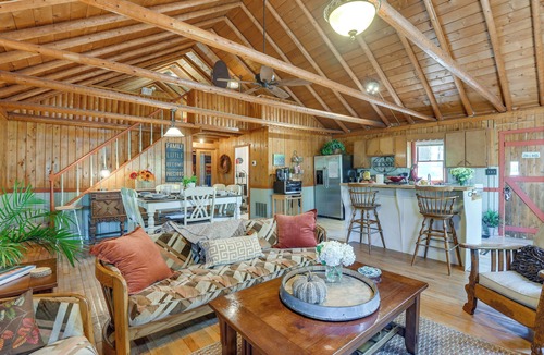 Chesapeake Ranch Estates-Drum Point Cottage | Lakefront Cabin Near Solomons Island w/Hot Tub