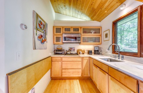 Edgecomb Cottage | Lakefront Home w/Beautiful Water Views Dock and Canoes Available - Dogs OK