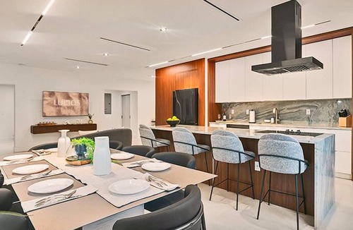 Miami Springs House | Lakefront Lux Home GameRoom, Golf, Court & Kayak