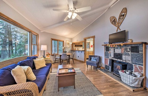 Bucksport Cottage | Lakefront Retreat w/Dock + Kayaks | Near Acadia | Pet Friendly
