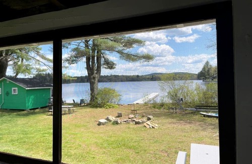 Northwood Cottage | Lakefront Secluded Cottage in Northwood, New Hampshire