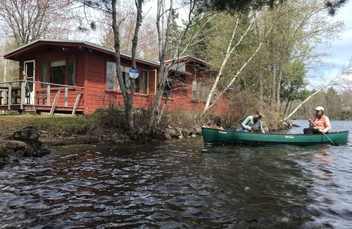 Eddington Cabin | Lakehouse on the edge of the water near Acadia And Bar Harbor