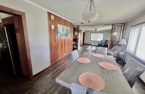 St. Cloud House | Lakeshore Landing | Modern | Spacious Family House