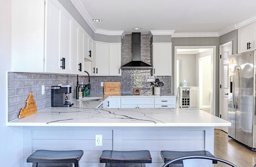 Locust Grove House | Lakeside Escape- it is a quiet and peaceful space, with beautiful views!