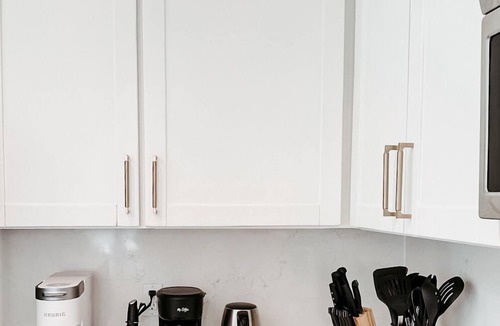 South Lamar Apartment | Lamar Treehouse