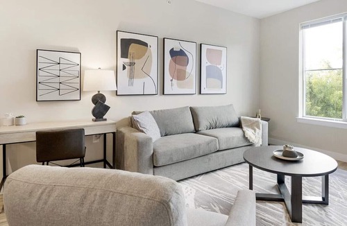 Urbana Apartment | Landing at Urban Green Apartments - 1 Bedroom in Ijamsville