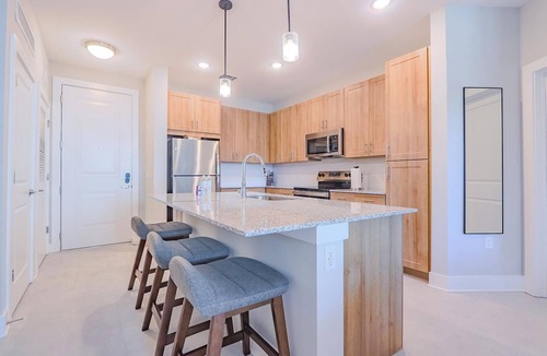 Interchange Square Apartment | Landing | Beautiful 2BD, Gym, Pool