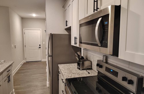 Newberry Apartment | Landing | Incredible 2BD, Pool, Gym
