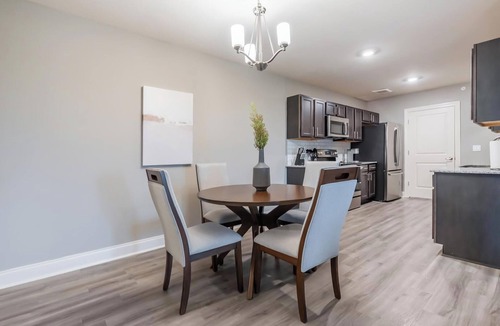 Cocoa Apartment | Landing | Incredible 3BD, Gym, Pool