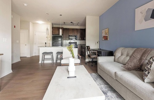 Manassas Park Apartment | Landing | Stylish 1BD, Gym, Pool