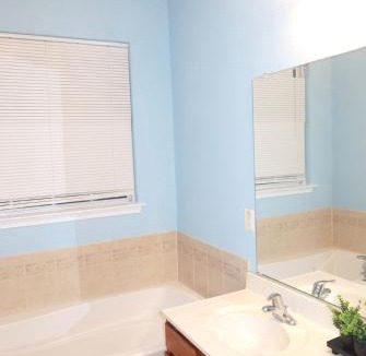 Randallstown House | Large 4-Bedroom Entire Home with Two Living Rooms