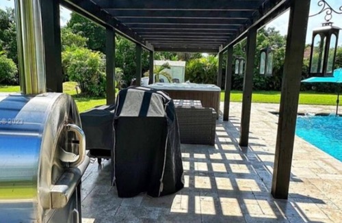 Homestead House | Large property situated for family events, access to Miami and Florida Keys.
