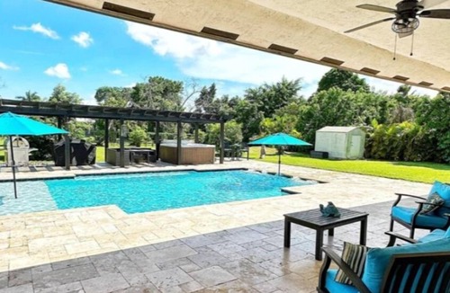 Homestead House | Large property situated for family events, access to Miami and Florida Keys.