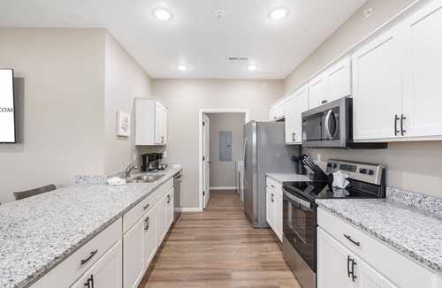 Branson West House | Ledgestone Golf, Playground OnSite, Silver Dollar City Near