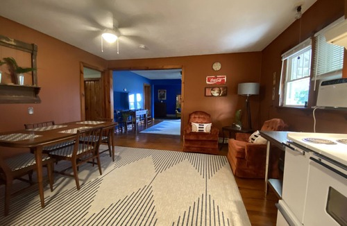Edinburg House | Little Mountain Farm House w/North Mountain View
