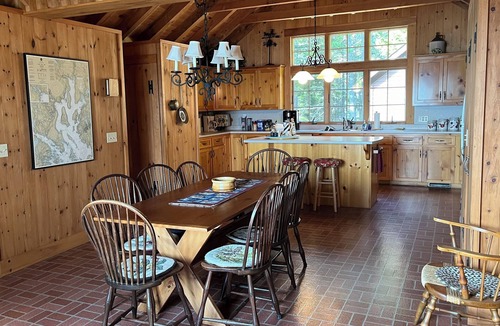 Blue Hill Cottage | Long View Cottage - 3 bedrooms in East Blue Hill