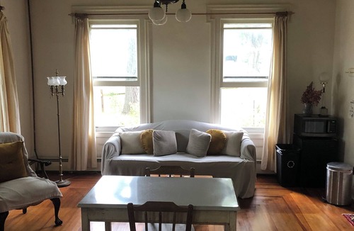 Coxsackie Apartment | Lovely 1-bedroom apartment in newly renovated historic house