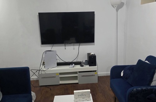 Owings Mills Apartment | Lovely 2-bedroom basement apartment with AC in Owings Mills