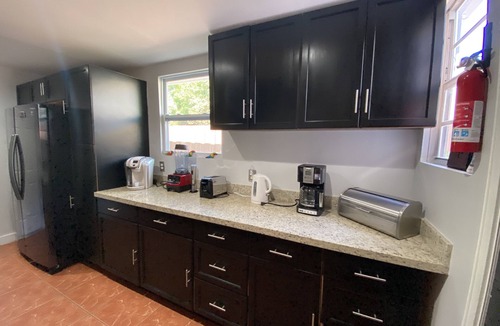 Flagami House | Lucky Charm 401 Vacation Rental, Vacation Home Lucky Charm 401 House Miami