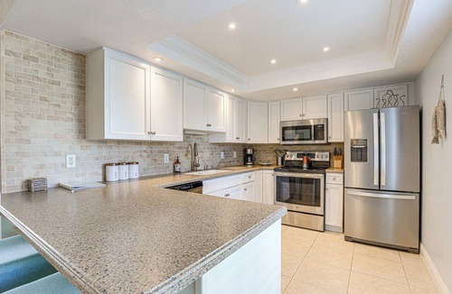 Fort Pierce Condo | Luxe Fort Pierce Beach Condo w/Golf Views!