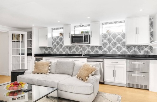 Watch Hill Villa | Luxurious expansive villa in prestigious Watch Hill set on 5 acres