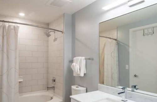 Woodmont Triangle Apartment | Luxury | 1BR Apartments | Downtown Bethesda | by GLS