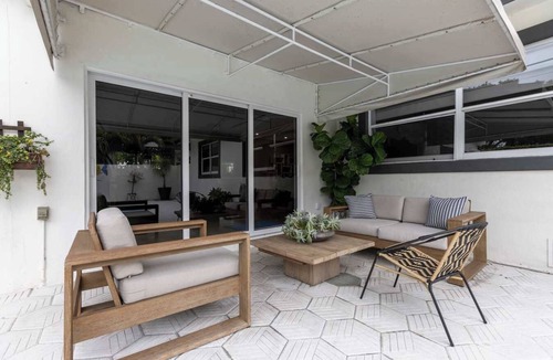 Northeast Coconut Grove House | Luxury 4BR Coconut Grove Home w/Pool & BBQ
