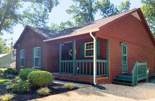 Fredericksburg House | Luxury 5 Star, Fully Furnished