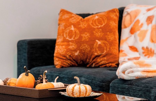 Warwick House | Luxury Designer Home Sleeps 16 Theater 2 Kitchens, Spacious Stay & Comfort