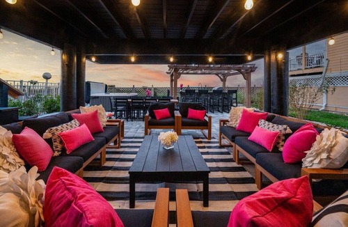 Vilano Beach House | Luxury Direct Ocean Front, Near Downtown, Heated Pool, Hot Tub, Game Room, Sleeps 28, Pets