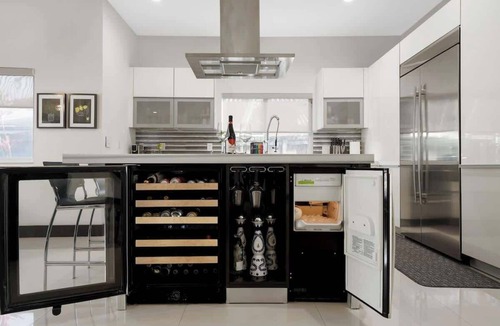 Tamiami House | Luxury home w/pool by Dream Vacation