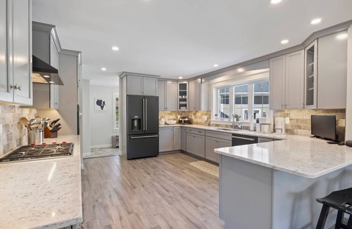 Standish House | Luxury Lakefront Retreat on Sebago Lake, Sleeps 10!